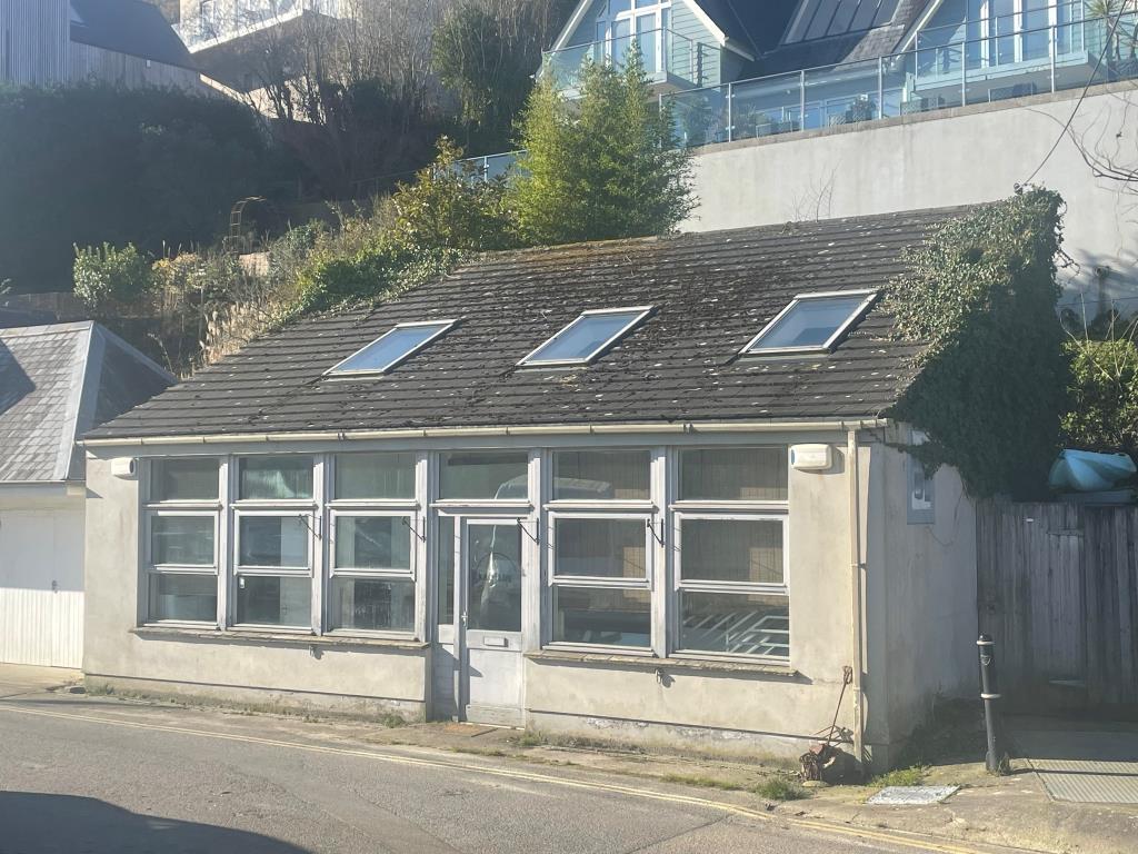 Lot: 76 - ART GALLERY IN DESIRABLE LOCATION WITH PLANNING APPROVAL -